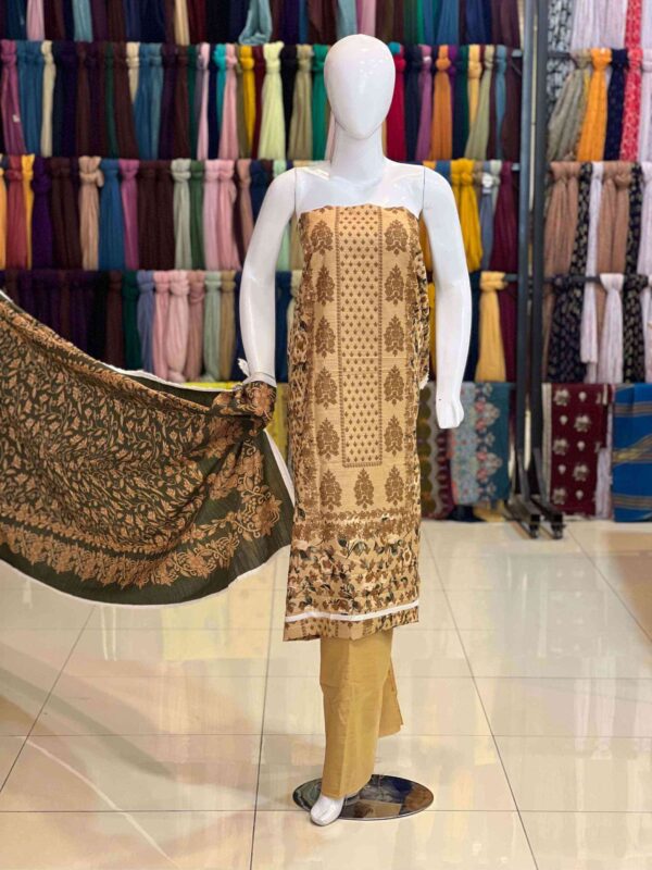 Sapphire printed khaddar 3pc