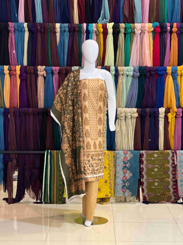 Sapphire printed khaddar 3pc
