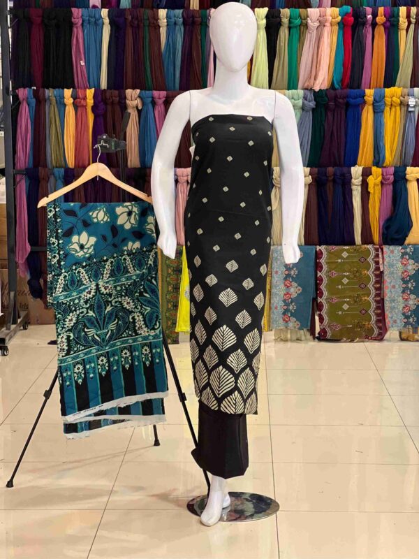 Sapphire printed khaddar 3pc