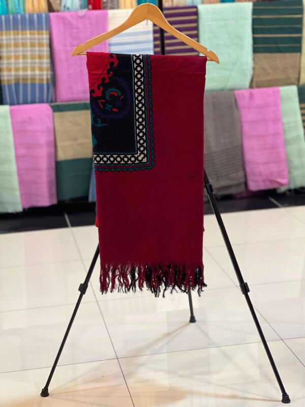 Black and maroon women NISHAT pashmina shawl 1pc