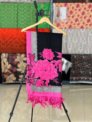 Description: Black and pink women NISHAT pashmina shawl 1pc