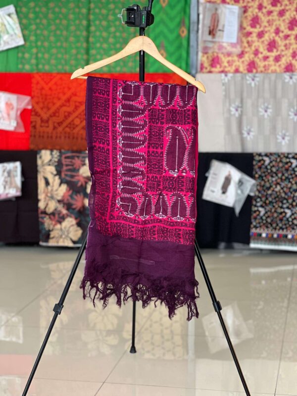 Black and maroon women NISHAT pashmina shawl 1pc